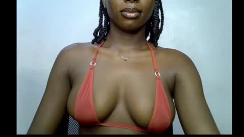 Snapshot of melanine_floral chatting on January 27, 11:43 am Praiz online show from January 27, 11:43 am