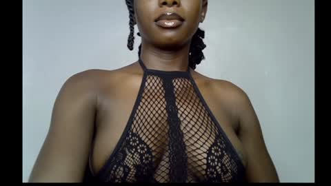 Snapshot of melanine_floral chatting on January 30, 5:41 am Praiz online show from January 30, 5:41 am