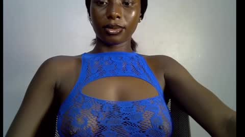 Snapshot of melanine_floral chatting on February 10, 11:45 pm Praiz online show from February 10, 11:45 pm