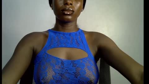 Snapshot of melanine_floral chatting on February 11, 7:12 am Praiz online show from February 11, 7:12 am
