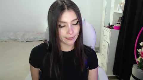 Snapshot of melanniegarzon chatting on October 4, 7:01 pm Melannie online show from October 4, 7:01 pm