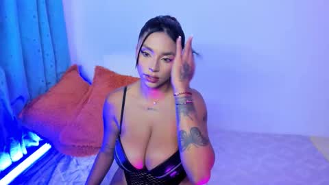 Melanny online show from November 11, 8:20 pm