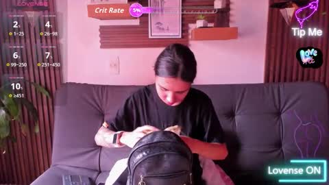 Snapshot of melany_27 chatting on November 24, 12:38 pm Melany online show from November 24, 12:38 pm