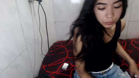Snapshot of melany_dirt_ chatting on July 13, 4:54 pm melany_dirt_ online show from July 13, 4:54 pm