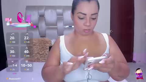 Snapshot of melanyshayk chatting on October 1, 10:49 pm Melany online show from October 1, 10:49 pm