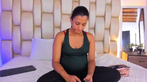Snapshot of melanystone_ chatting on July 24, 11:52 am Melany online show from July 24, 11:52 am