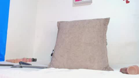 melanny online show from May 16, 3:36 am