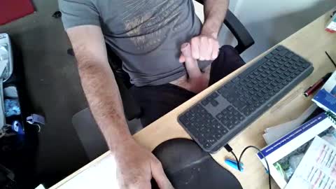 melbguy_075 online show from March 17, 11:08 pm