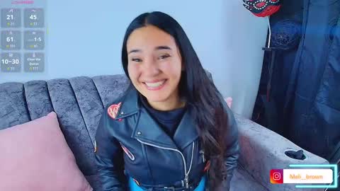    Independent model online show from October 10, 6:45 am