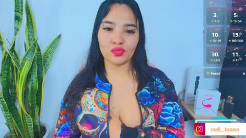    Independent model online show from March 31, 5:19 am