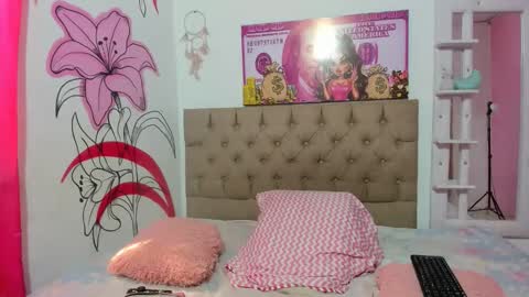 Snapshot of meli_lewis chatting on November 20, 3:45 pm meli_lewis online show from November 20, 3:45 pm