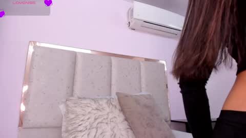 Meli  online show from April 25, 1:25 pm