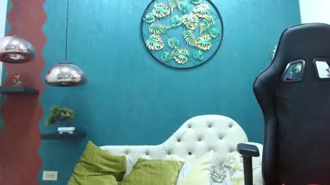 eli online show from March 2, 8:07 pm