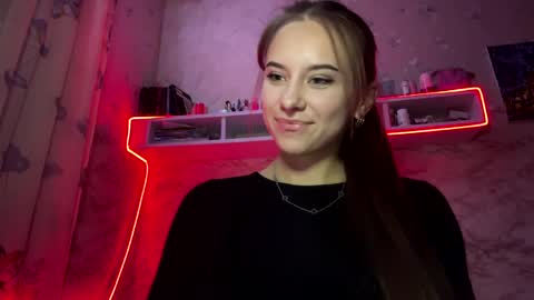 melinapares online show from March 28, 5:12 pm