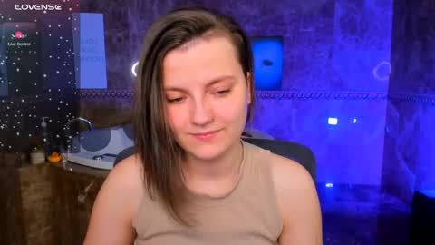 Melinda online show from May 1, 1:21 am