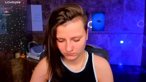 Melinda online show from May 30, 5:21 pm