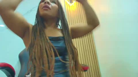 Snapshot of melisa_garcia chatting on June 5, 11:05 am Melissa online show from June 5, 11:05 am