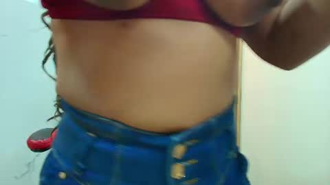 Snapshot of melisa_garcia chatting on June 12, 10:58 am Melissa online show from June 12, 10:58 am