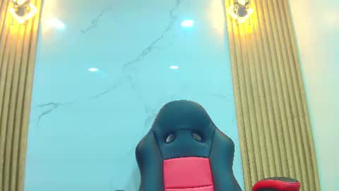 Snapshot of melisa_garcia chatting on June 15, 10:50 am Melissa online show from June 15, 10:50 am