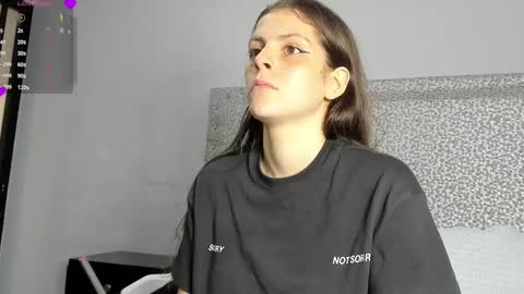 Snapshot of melisabostton_ chatting on February 13, 1:05 pm Melissa online show from February 13, 1:05 pm