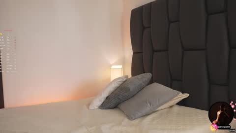 On vacation until Monday online show from September 29, 12:43 pm