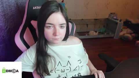 Snapshot of melisanilson chatting on December 21, 7:43 pm melisanilson online show from December 21, 7:43 pm