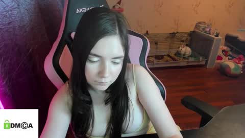 Snapshot of melisanilson chatting on February 17, 10:38 pm melisanilson online show from February 17, 10:38 pm