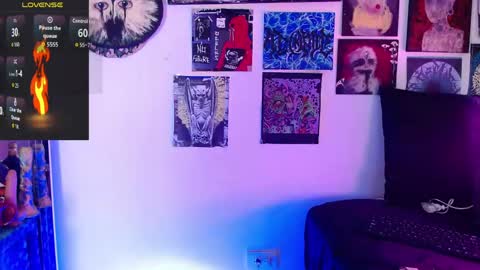 Snapshot of melisavelvet chatting on May 16, 7:45 pm Melisa Velvet online show from May 16, 7:45 pm