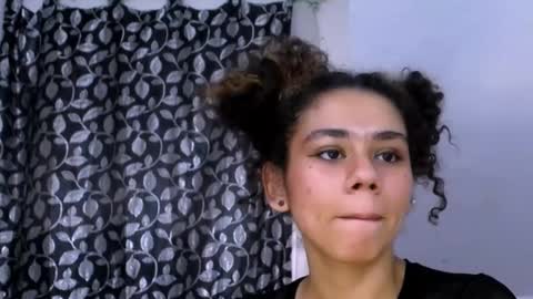 melissa online show from March 3, 5:50 pm