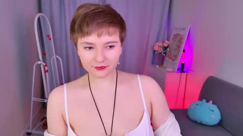 Melissa online show from March 4, 6:08 am