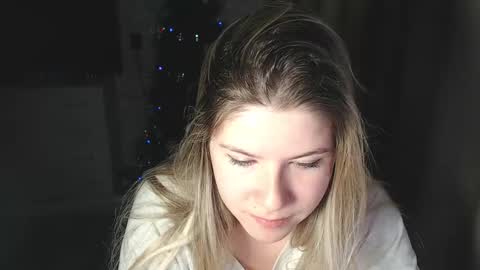 Snapshot of melissa__ray chatting on December 26, 6:12 pm Melissa Ray online show from December 26, 6:12 pm