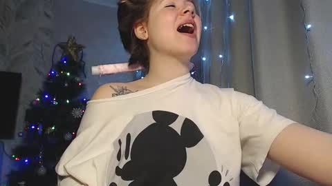 Snapshot of melissa__ray chatting on December 31, 1:36 am Melissa Ray online show from December 31, 1:36 am