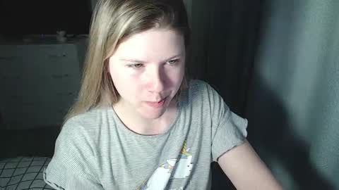 Snapshot of melissa__ray chatting on March 4, 4:41 pm Melissa Ray online show from March 4, 4:41 pm