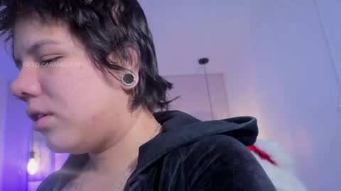 Snapshot of melissa_adamsxxx chatting on December 1, 11:15 am Lissa online show from December 1, 11:15 am