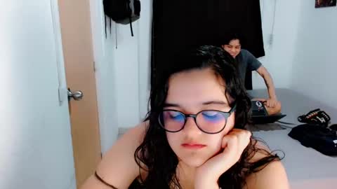 Snapshot of melissa_and_dany chatting on January 18, 9:55 pm Melissas Corner online show from January 18, 9:55 pm