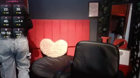 Snapshot of melissa_dolce chatting on June 18, 12:42 pm michell online show from June 18, 12:42 pm