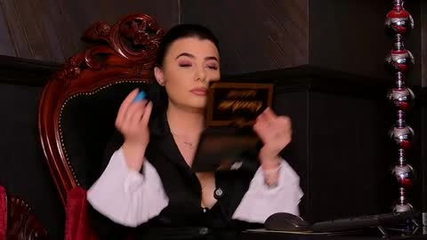 Melissa online show from April 28, 11:26 am