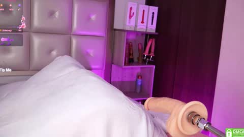 Snapshot of melissa_luu chatting on September 22, 10:56 pm melissa_luu online show from September 22, 10:56 pm