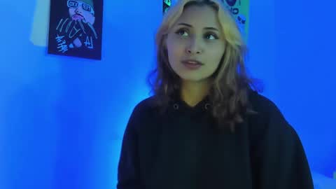 Snapshot of melissa_noir chatting on November 29, 11:41 pm melissa_noir online show from November 29, 11:41 pm