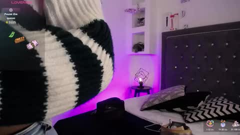 Snapshot of melissa_rhodes chatting on November 29, 9:07 pm Melissa online show from November 29, 9:07 pm