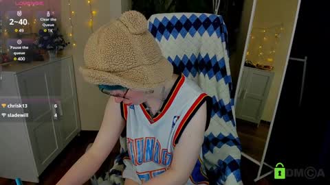 Melissa online show from December 25, 11:42 pm