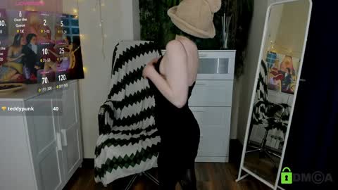 Melissa online show from January 29, 1:05 am