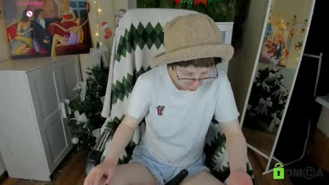 Melissa online show from January 6, 4:11 pm