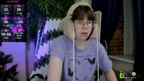 Snapshot of melissa_wells chatting on August 1, 9:35 pm Melissa online show from August 1, 9:35 pm