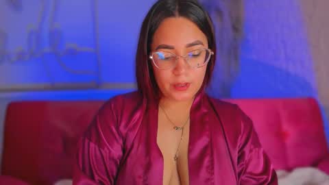 M E L I S S A  online show from January 10, 12:07 pm