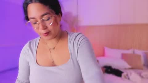 M E L I S S A  online show from June 30, 12:06 pm