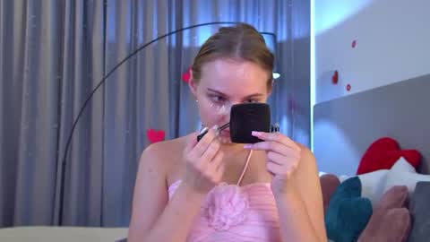 MelissaBerry online show from July 19, 10:08 am