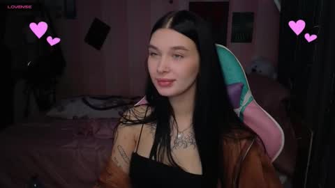 Snapshot of mella_freya chatting on October 23, 11:24 pm Freya IM NONUDE online show from October 23, 11:24 pm