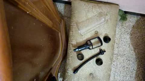 Snapshot of mellal200516 chatting on December 15, 10:41 am mellal200516 online show from December 15, 10:41 am