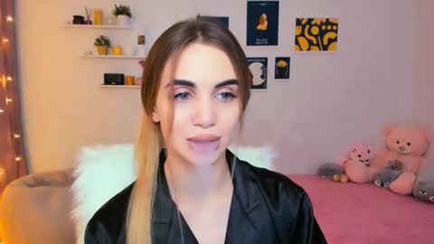 Tessa online show from January 9, 8:44 pm